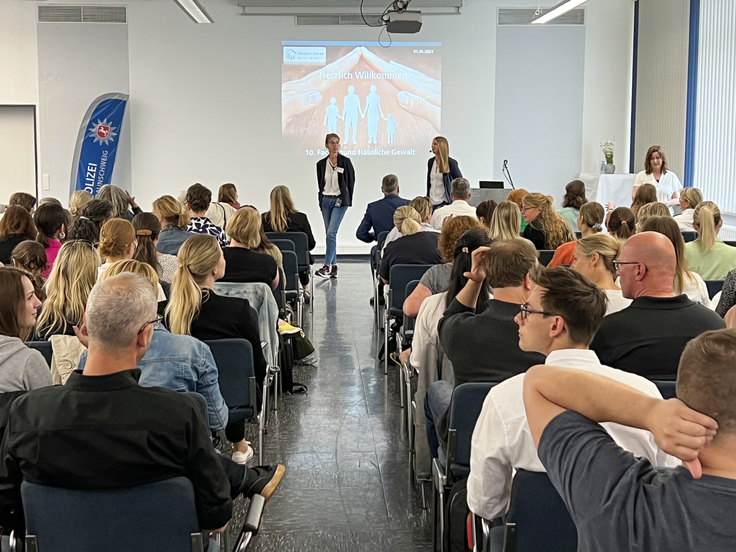 Begrüßung durch das Organisationsteam